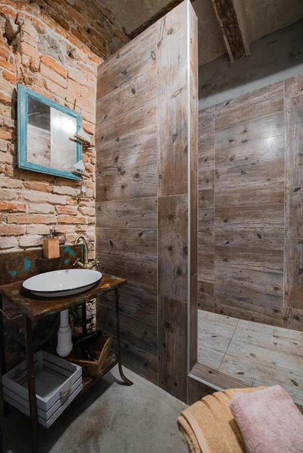 ברטיסלאבה Accommodation At The Folklore Apartment מראה חיצוני תמונה